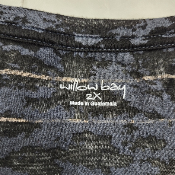 Willow Bay size 2X high low hem - Picture 7 of 8